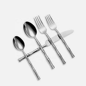 Juego de utensilios de plata decorativos, con muchos descuento, de lujo, con mango de diseño cuadrado Grueso Completo - Product Image 3