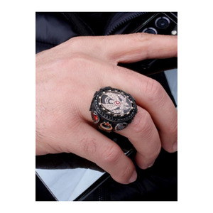 Anello da uomo in argento con disegno di luna crescente, stella e aquila e decorazioni con micro-pietre - Product Image 3