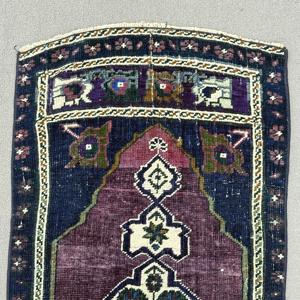 Alfombra Turca Vintage Pequeña de 1.6x3.8 pies, Alfombra de Lana Azul Sólida - Product Image 5