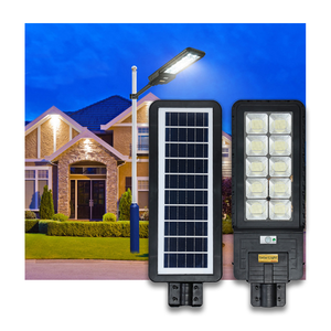 Lampe solaire LED tout-en-un haute luminosité 300W, étanche avec ampoule à cellule solaire 270, indice de protection IP65, applications extérieures carrées - Product Image 3