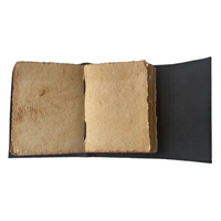 Carnet en cuir fait main Grimoire Visage Horreur avec fermoir en C, 200 pages à bords festonnés, Livre des Ombres. Cadeau idéal pour toutes les occasions