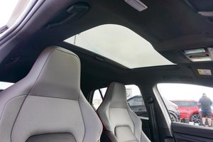 Véhicule d'occasion 2024 pour SUV, 8 cylindres, automatique, conduite à droite/à gauche, intérieur en cuir, véhicule de haute qualité à vendre - Product Image 4