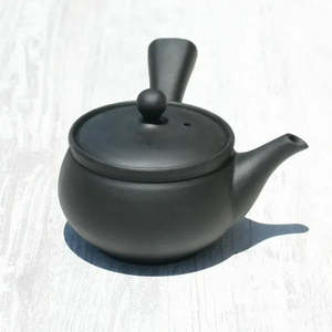 Théière Kyusu noire avec filtre en céramique, poignée et couvercle de style classique, pour boisson, design classique, vaisselle Tokoname, idéale pour les cadeaux - Product Image 2