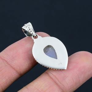 Boho Style 925 Sterling Silver Moonstone Gemstone Pendentif Bijoux À La Main En Argent Pendentif Bijoux Pour Femmes Cadeau De Mariage Pour Elle - Product Image 2