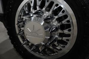 NUEVO GMC SIERRA 1500 AT4 2024 CON INTERIOR OSCURO, VOLANTE A LA IZQUIERDA, 8 CILINDROS, 4X4, CON INCENTIVOS DE ENVÍO - Product Image 5