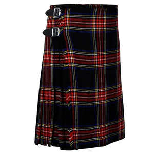 Kilt écossais traditionnel en tartan noir Stewart avec un tablier à devant plat et un dos plissé 2026 - Product Image 1