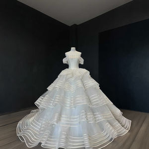 Vestido de Novia Moderno y Elegante NT93 con Cuello Barco, Volantes, Apliques Florales de Cristal y Encaje, Largo hasta el Suelo, Estilo Princesa - Product Image 1