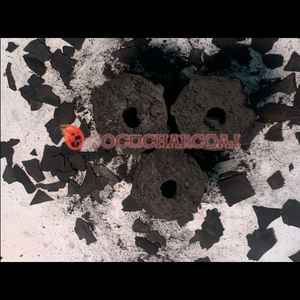 Briquettes de bois dur de qualité supérieure: chaleur supérieure, moins de fumée - Product Image 1