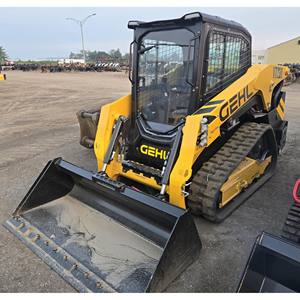 Mini-chargeuse sur pneus et chargeuse frontale GEHL VT230 EPA 2024 avec moteur EPA, capacité de charge nominale de 2 à 50 tonnes - Product Image 5