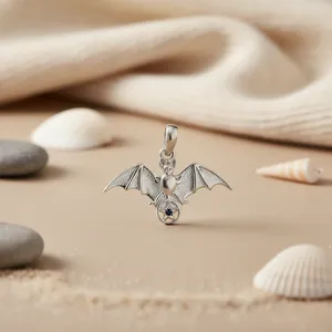 Colgante de murciélago de plata 925 con circonita, estilo neo gótico, para uso diario, unisex - Product Image 2