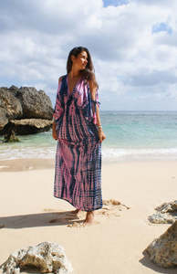 Nouveauté Robe longue à manches courtes imprimée à la main Tie Dye pour femme Robes de plage imprimée bohème à long pompon - Product Image 5