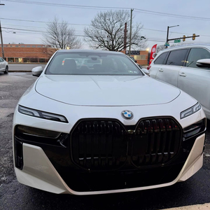 BMW 760i xDrive d'occasion 2025 - Product Image 1