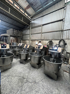 Nouvelle qualité d'état 5.5Kw/h. Boulangerie 1180x680x1040 220V/380V Vietnam 25Kg Mélangeur spécialisé avec 1 an de garantie - Product Image 4