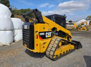 Cargadora Compacta CATERPILLAR 299D2 con Cabina EROPS, Calefacción y Aire Acondicionado, Pantalla Avanzada con Cámara, Sistema Hidráulico Auxiliar de Alto Flujo - Product Image 4
