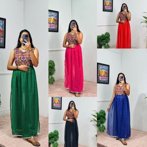 Kurti indien pour femme, spécial Navratri, en georgette verte, broderie, longueur au sol, coupe régulière, séchage rapide, pour les fêtes - Product Image 6