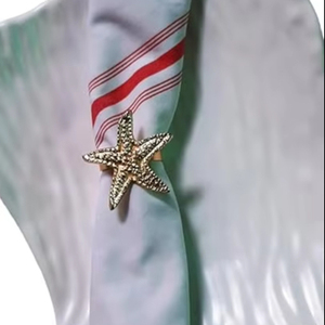 Valley Star Golden Finish Servilletero Madera Papel Pescado Diwali Eid Año Nuevo Ocasiones DE BODA Mejora la configuración de la mesa de comedor - Product Image 1