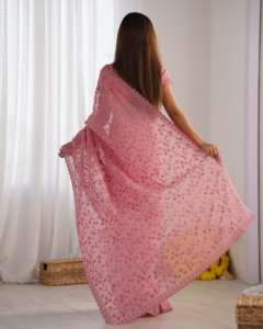 Nuevo diseñador Silky Crush con bordado Sari Fabricante y proveedor de Surat a la tarifa más baja - Product Image 2