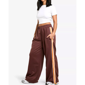 Pantalones de chándal sueltos informales personalizados 2025 para mujer, pantalones de chándal acampanados de lana de algodón 100% de la mejor calidad - Product Image 1