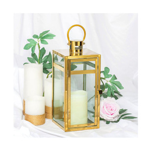 Design attrayant et look verre clair brillant plaqué or bougeoir lanterne en acier inoxydable pour décor de mariage lanterne suspendue - Product Image 1