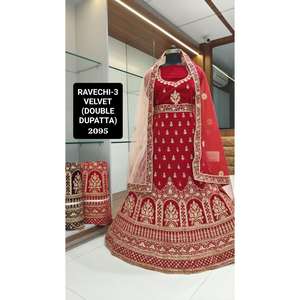 Lehenga Choli de terciopelo de alta calidad para mujeres para bodas y ocasiones especiales directamente desde la India - Product Image 2