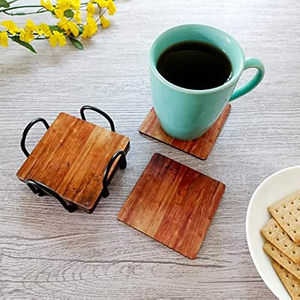 Tradebyd Dessous de Verre en Noyer Naturel avec Motifs en Bois Distinct pour Salle à Manger Élégante et Table Basse - Product Image 1
