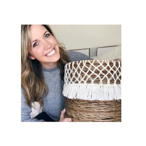 Panier en macramé fait à la main en coton sur le dernier thème conçu dans un décor artistique pour les dépanneurs disponible dans des tailles personnalisées - Product Image 1