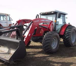 รถแทรกเตอร์มือสอง Massey Ferguson 385 ขับเคลื่อน 4 ล้อ / รถแทรกเตอร์มือสอง Massey Ferguson รุ่น MF 135, MF 275, MF 375, MF 240, MF 290, MF385 สำหรับงานเกษตร - Product Image 3