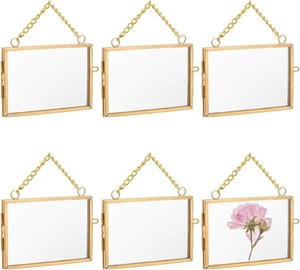 Cadre photo en métal en laiton de style traditionnel avec finition martelée, parfait pour les concepts de style intérieur inspirés du patrimoine - Product Image 4