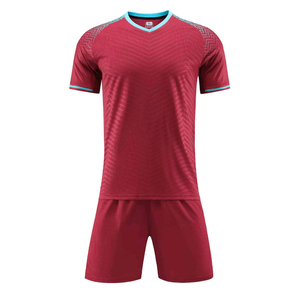 Maillots de football de qualité supérieure pour hommes et femmes T-shirts de football respirants personnalisés en gros maillots de football uniformes de football - Product Image 3