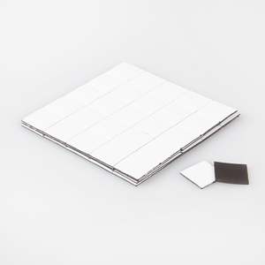 Parti tagliate in foglio magnetico 18x18mm - 100 pezzi nel set - Product Image 1