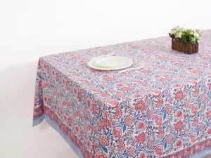 Mantel y juego de mantelería con diseño floral en azul paloma y rosa flamenco sobre fondo blanco, estampado a mano, regalo para mamá - Product Image 3