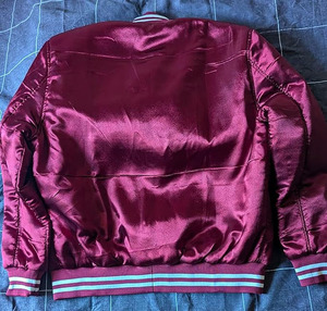 Veste en satin d'hiver sur mesure de haute qualité avec une qualité supérieure et un look attrayant Veste tendance pour hommes Veste en satin pour hommes - Product Image 5