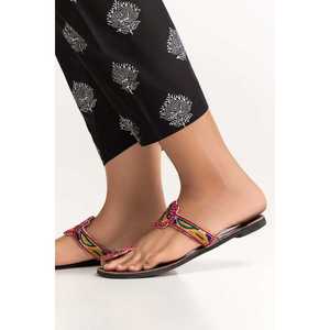 Pantalon Harem Taille Haute en Cambric Teint Noir avec Impression Sérigraphique et Décoration Respirante et Brodé TR-24-03 - Product Image 3