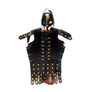 Venta al por mayor chaqueta de armadura de cuero rojo con hombro armadura medieval chaqueta de armadura de cuero medieval interior decorativo artículo más antiguo - Product Image 5