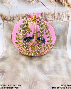 Sac de luxe pour femme Polti avec poignée perlée en soie - Product Image 5