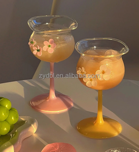 Venta al por mayor de <span class=keywords><strong>copas</strong></span> de vino personalizables de fábrica <span class=keywords><strong>con</strong></span> patrones decorativos para regalos de vacaciones - Product Image 5