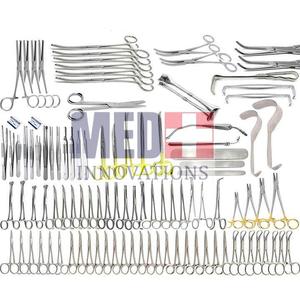 Juego de instrumentos quirúrgicos de acero inoxidable de alta calidad de Med Innovations para cirugía abdominal de laparotomía operada a máquina - Product Image 2