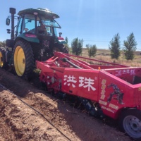 Récolteuse de pommes de terre HONGZHU avec pelle et convoyeur, équipement agricole haute productivité pour machine à pommes de terre, garantie 1 an