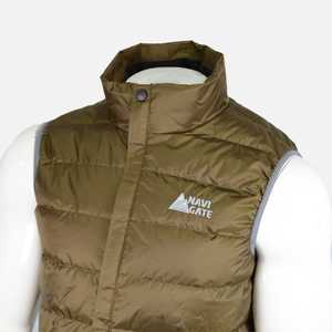 Navigate Chaqueta elegante de medio plumón para hombre en medio chaleco y chaleco marrón - Product Image 3