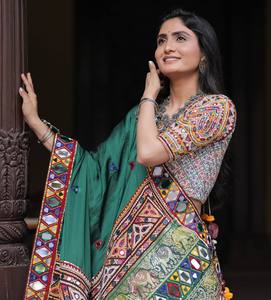 Série ALC, Chaniya Choli Lehenga moderne, spécial Navratri, en coton mousseline lourd, travail artisanal, réversible, pour fête et mariage - Product Image 1