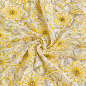 Robes de soirée et de mariage de haute qualité inspirées des motifs floraux africains de Shubham Collections, avec broderie perlée et tissu en dentelle. - Product Image 4