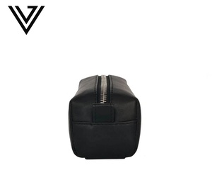 Conception de logo en relief personnalisé hommes/femmes en cuir véritable robuste fermeture éclair trousse de toilette mini pochette à crayon compacte facile à transporter parfait - Product Image 3