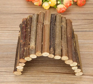 สะพานงอไม้อย่างยั่งยืนสำหรับแฮมสเตอร์-เป็นมิตรกับสิ่งแวดล้อมและทนทาน - Product Image 1