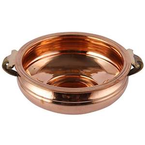 Urli de metal de lujo para la decoración del templo del hogar lleno de flores de agua y Diyas flotantes para Diwali - Product Image 1