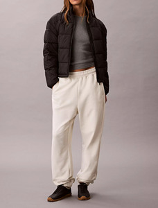 Chaqueta acolchada ligera con cuello levantado negro personalizado de último diseño, chaqueta de burbujas resistente al agua, chaqueta acolchada de plumón de ganso para mujer - Product Image 4