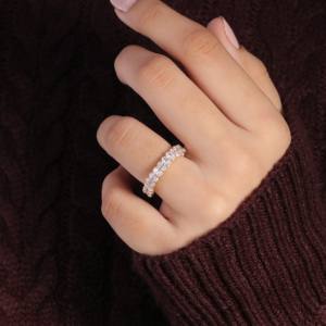 Anillo de Compromiso de Lujo con Diamante Ovalado Cultivado en Laboratorio, Diseño Clásico, Chapado en Oro de 14K, Certificado IGI, Personalizado por Starsgem - Product Image 1