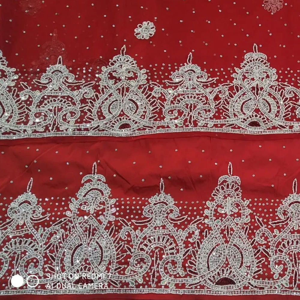 Comme le montre l'image