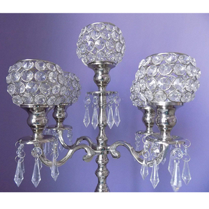 Candélabres artisanaux en métal et aluminium pour centre de table de mariage avec couleur et design personnalisables - Product Image 3