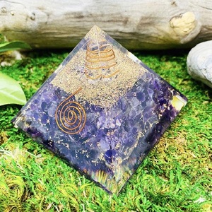 Pyramides d'orgone d'améthyste pyramides d'orgone - Product Image 4