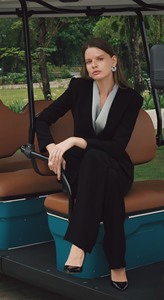 Queen's Elegant High Fashion Estilo minimalista Pantalones de pierna recta de seda para mujer Transpirable Loose Fit Flat ODM para Primavera/Verano - Product Image 4